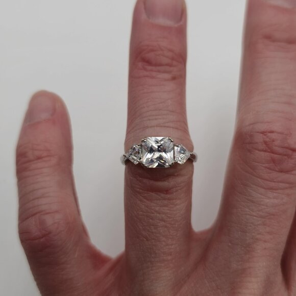 Size 6 Sterling Silver Square Fancy Cubic Zirconia Band Ring A2747 - Picture 5 of 10